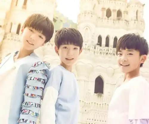 今日限定可爱甜蜜的三小只爱出发tfboys尤克里里吉他弹唱谱