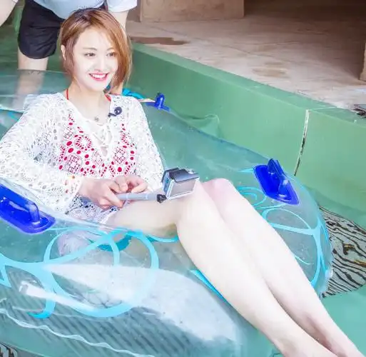 原来郑爽不仅喜欢被当街拥吻还喜欢张恒对她干这事太辣眼睛了