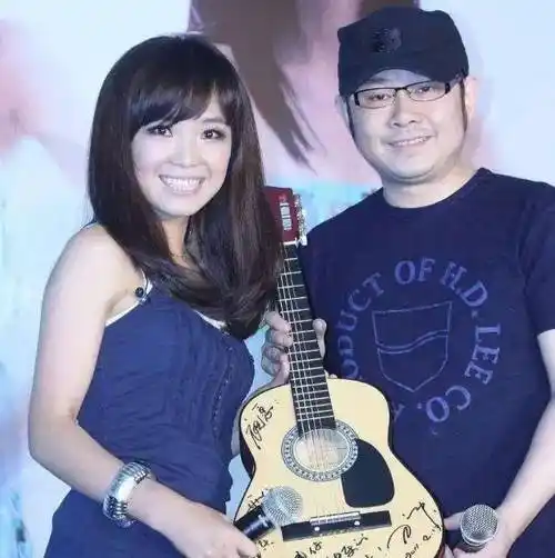 后来淡出娱乐圈收获满满的幸福_刀郎_杨娜_女儿