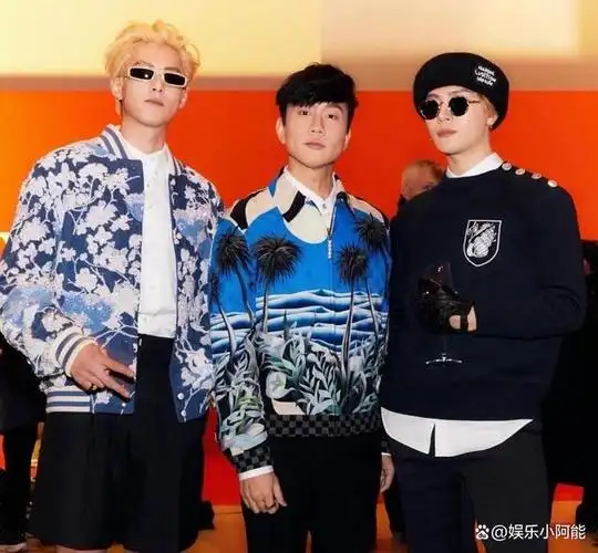 45岁周杰伦对比42岁林俊杰,骨相老去和皮相老去的差别