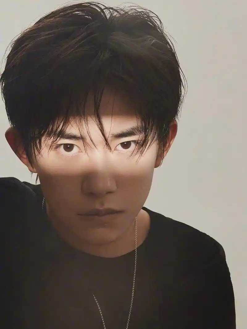 永远不要怀疑他的优秀,易烊千玺担任电影频道形象大使