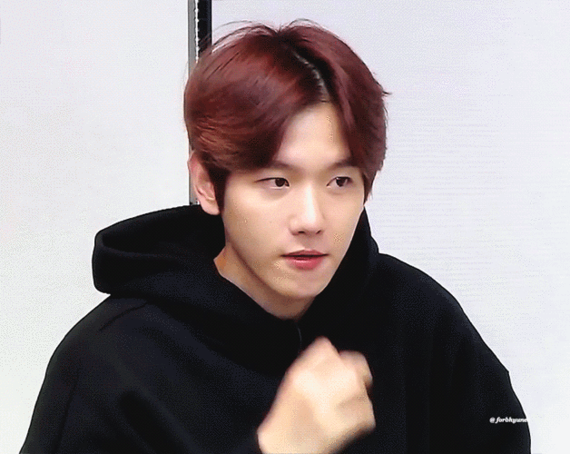 exo 边伯贤 gif动图