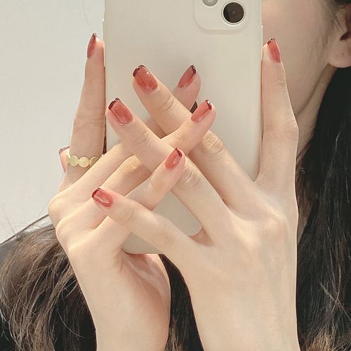 甲油胶2021年新款秋冬流行新年冰透车厘子酒红色指甲油胶光疗美甲