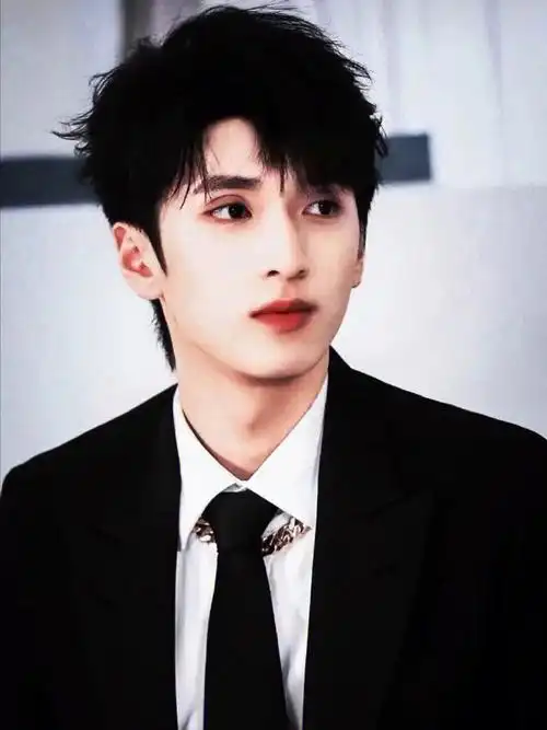 严浩翔2022年运势