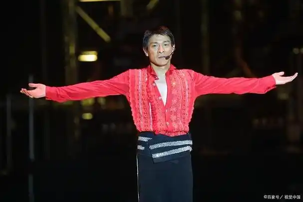 他们将独家举办《刘德华2024年中国内地巡回演唱会》