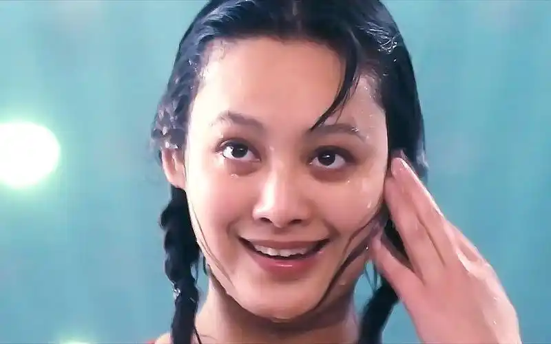 二十岁的宁静丰满的让人移不开眼睛;宁静夏雨封神之作;阳光灿烂的日子