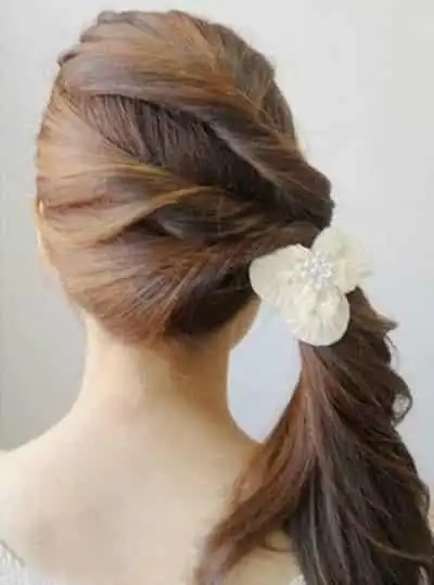 中长发甜美简单发型扎法蜕变温婉气质型美人儿