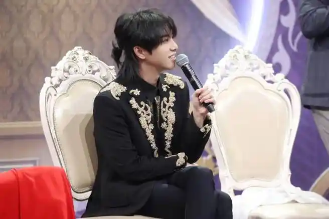 华晨宇扎小辫子##华晨宇王牌对王牌