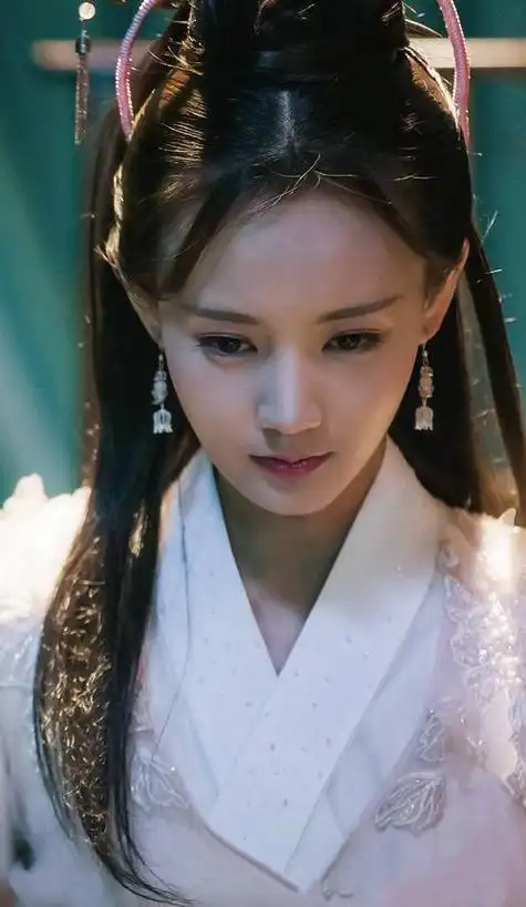 "太后的资源,丫鬟的命",怎么捧都不红的这5位,一点都不冤