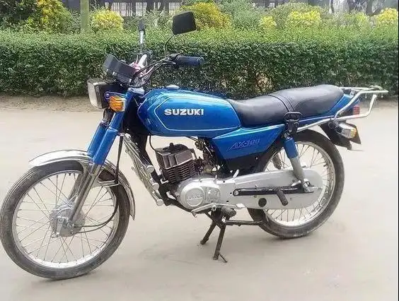 致敬两冲程摩托经典:聊聊铃木ax100