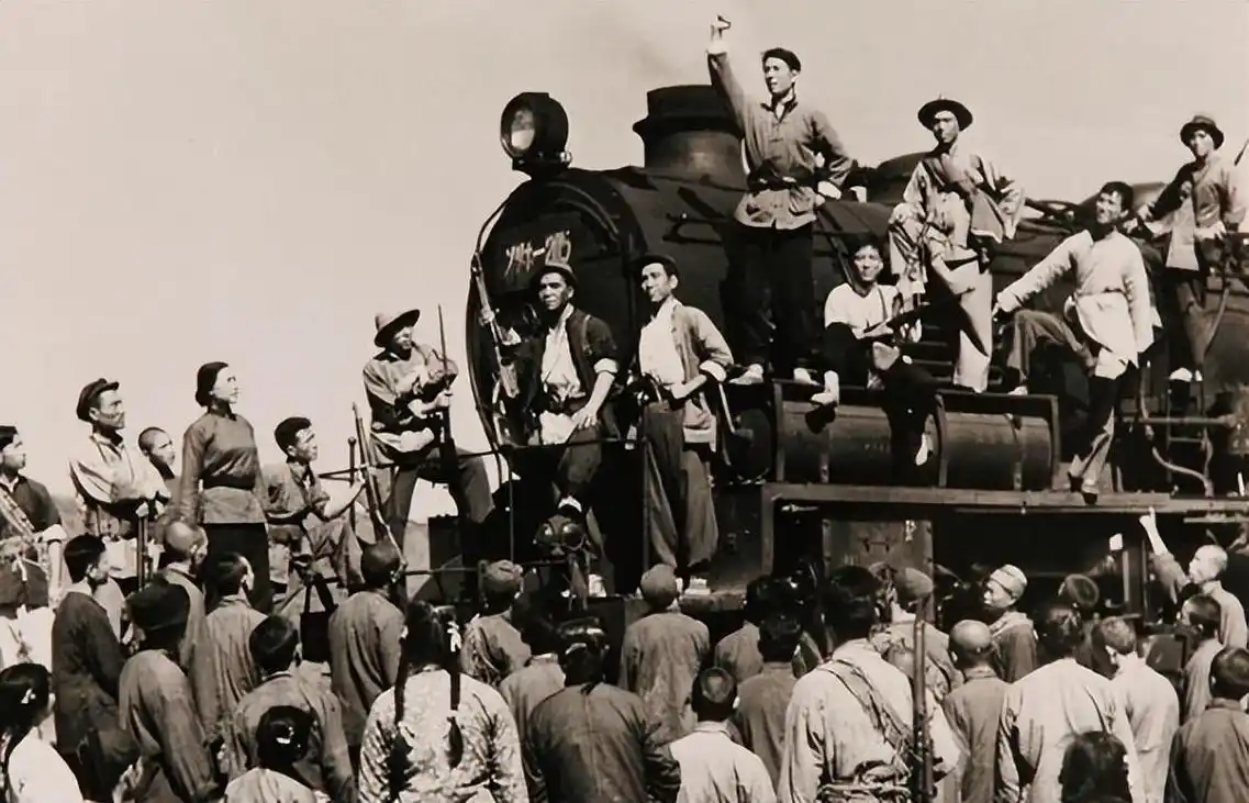 铁道游击队影视中队长的原型是谁如果未牺牲能授什么衔