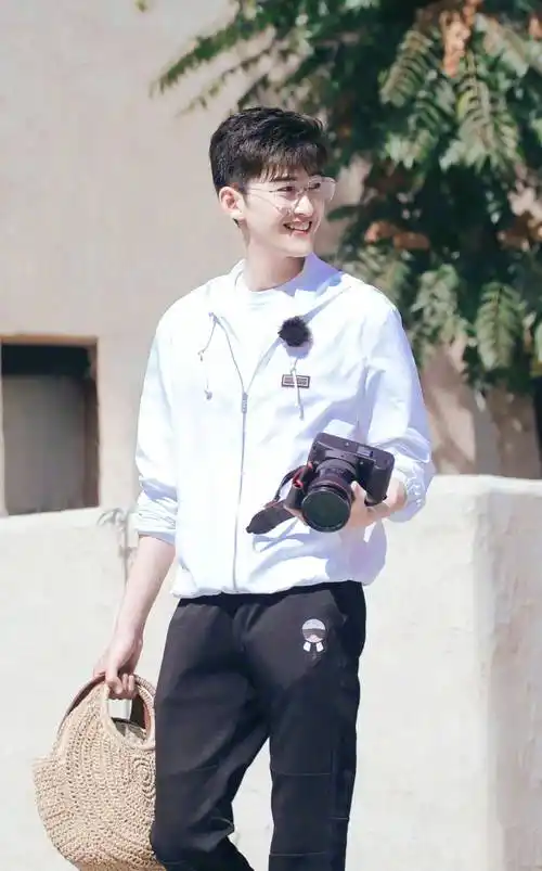 赵丽颖搭档的5位男星,有人遁迹销声,有人再度翻红_张翰_作品_生活