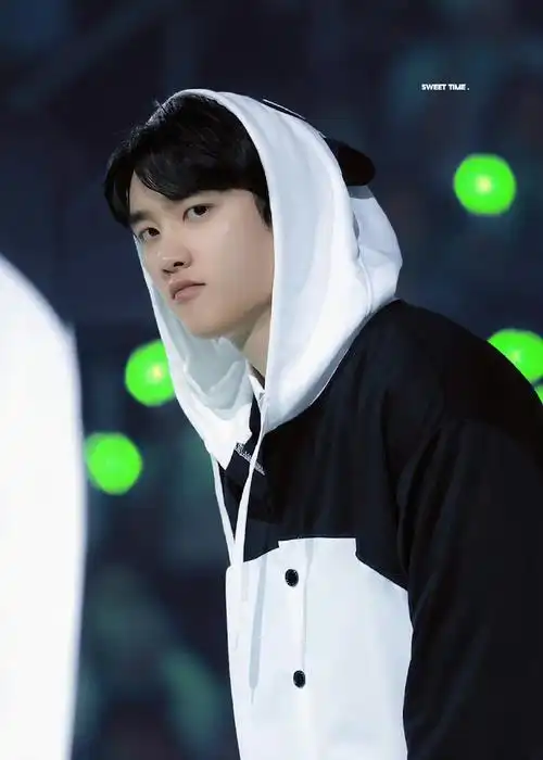 都暻秀超话【高清】240414 exo12周年fm【sweet time】x9p    "当森林