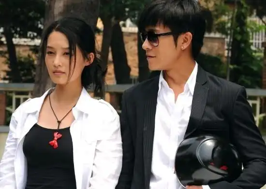 《守望的天空》李沁扮海盗 林申雅痞形象获赞