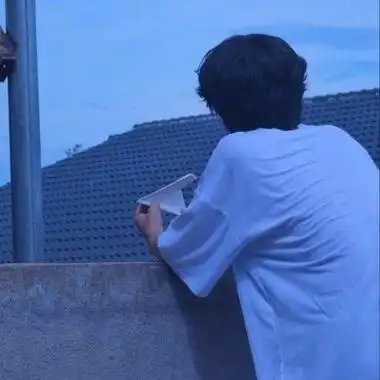 个性男生头像蓝色系平平淡淡的才是最好的