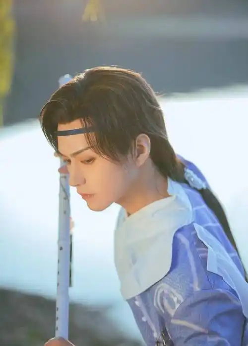 原创知名网红楚淇和许凯同框脱离滤镜后那么普通头套也救不了他