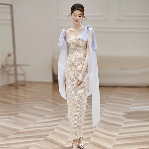 新娘轻婚轻婚纱森系简约修身显瘦出门纱气质轻奢订婚礼服裙新娘敬酒服