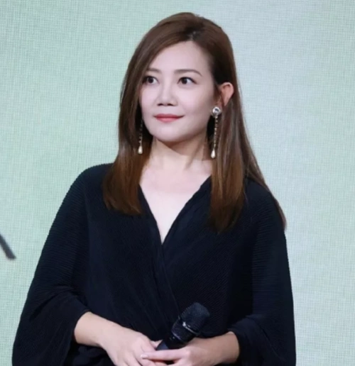 文化部关于同意马来西亚歌手梁静茹到浙江丽水演出的批复