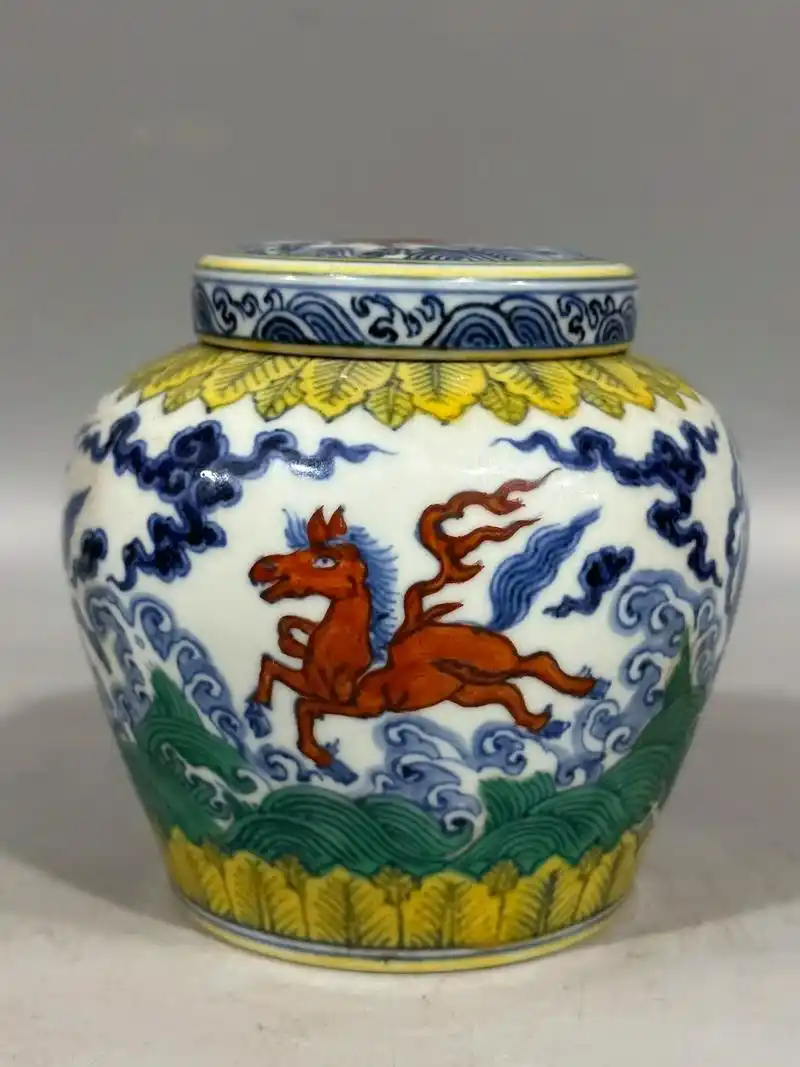 明成化斗彩海水云异兽纹天字罐#明清瓷器 #古玩 #器物之美  - 抖音