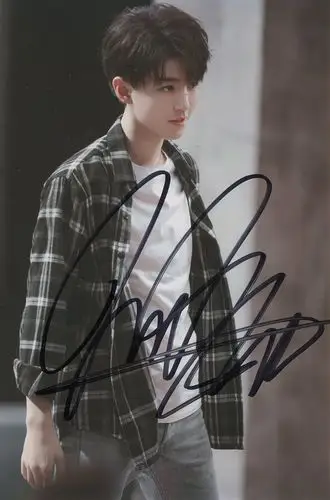 中国裱框照片签名亲笔队长王俊内地tfboys演员文创