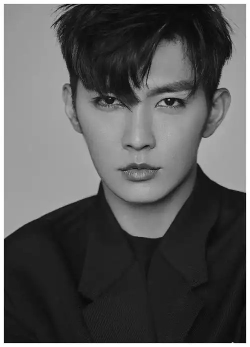 38岁男星炎亚纶成功获胜,与耀乐调解,终安全落地,终荣耀赢得!|记者|网