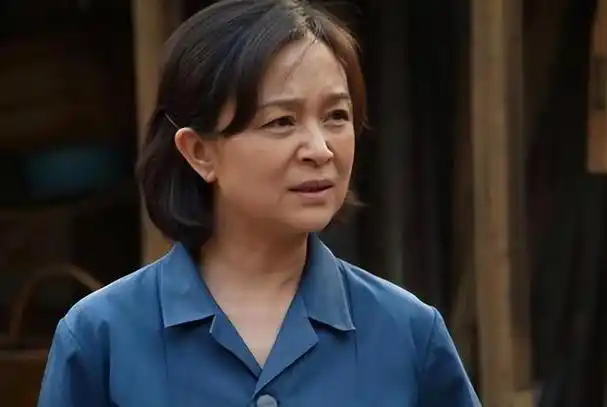 著名女星刘莉莉:离婚后嫁富商,为大龄女儿烦恼