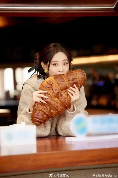 祝绪丹给剧照加鸡腿##祝绪丹玲珑丸子头