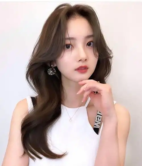 最值得尝试的三种女士发型立体时尚很有气质越看越喜欢