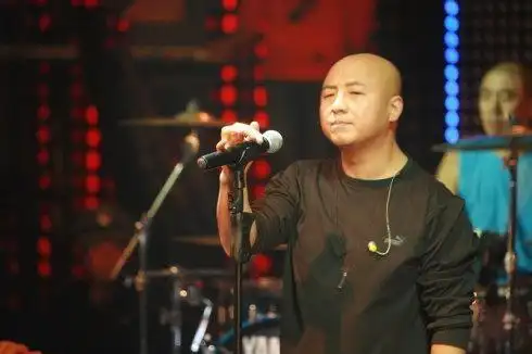 歌手周晓鸥个人资料 黑豹乐队主唱周晓鸥