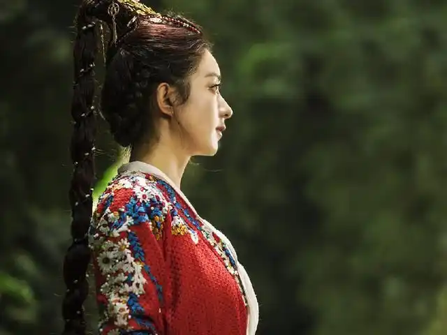 赵丽颖西游记女儿国剧照来袭演绎最美女国王