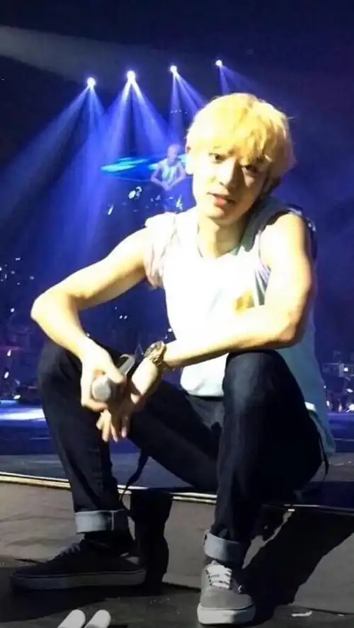 朴灿烈韩国口碑下降服役照片状态佳私生活事件影响还在继续