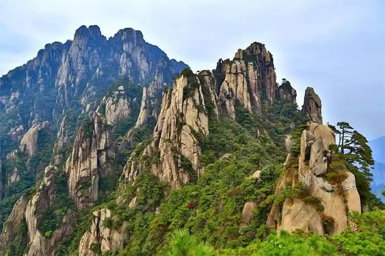 中国最美5大峰林:第2座站上面让人瘫软在地,第5座去了不想出来!