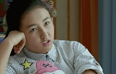 张子枫动图回眸