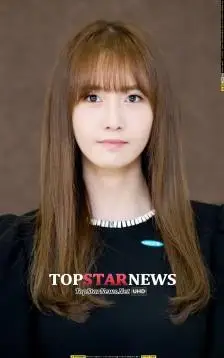 林允儿 好像证件照