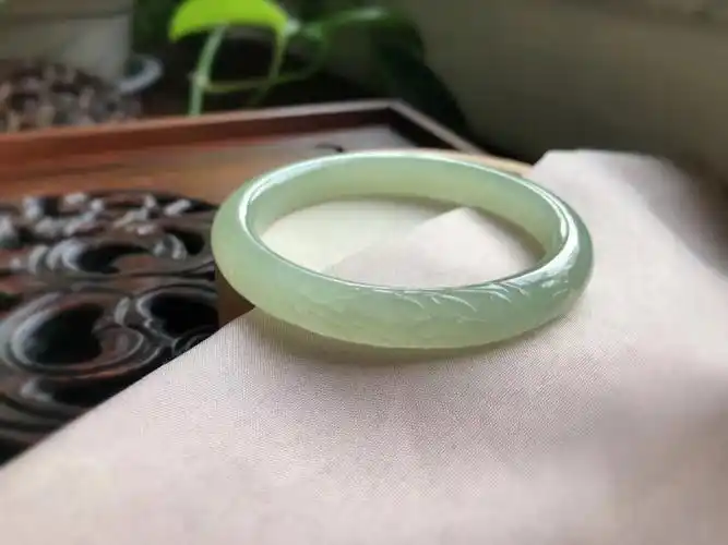 和田玉晴水手镯