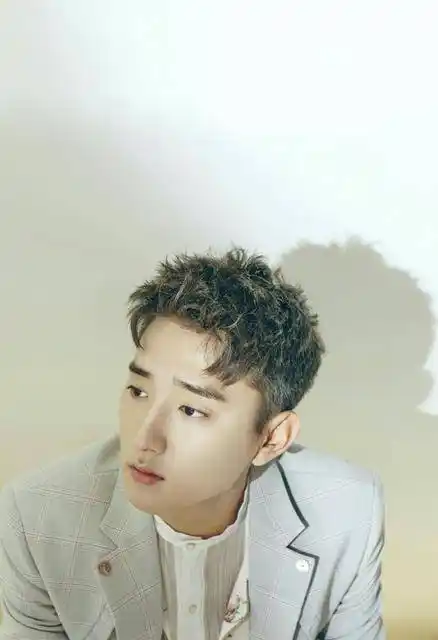 盘点娱乐圈身高190以上的男明星高伟光于小彤董力高以翔