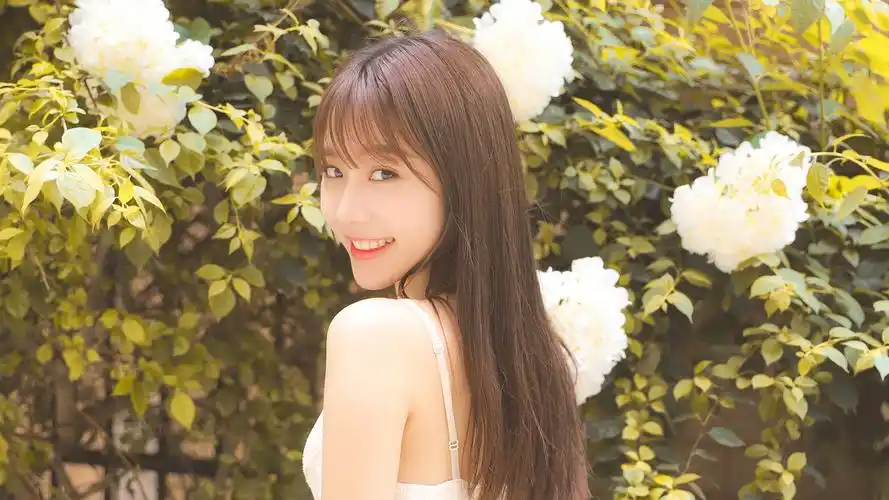 有哪些帅哥美女的手机或电脑壁纸,或者身体的一部分? - 知乎