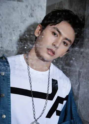 张哲瀚图片 张哲瀚魅力写真图片