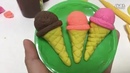 玩具视频 橡皮泥手工制作草莓香橙巧克力冰淇淋 亲子游戏
