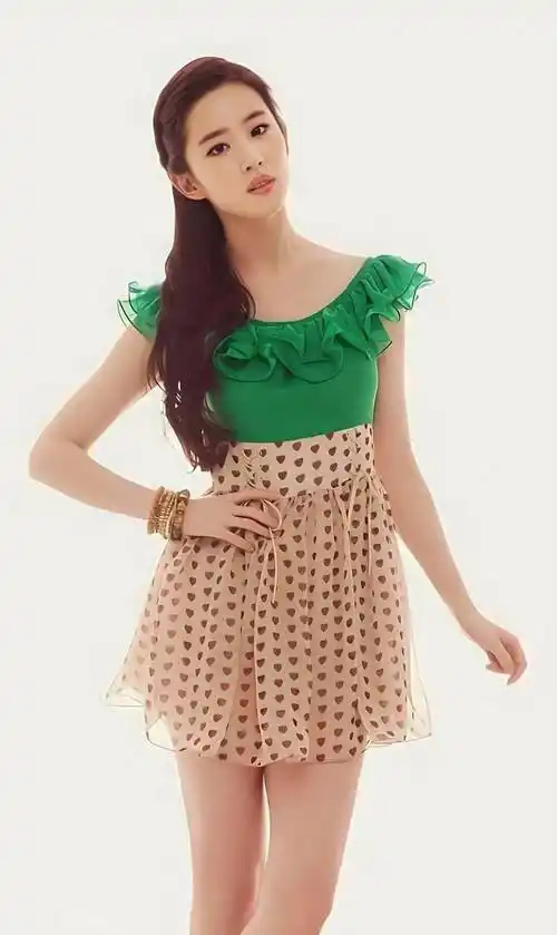 原创刘亦菲单身至今不是没人想娶看完这些照片你就明白了