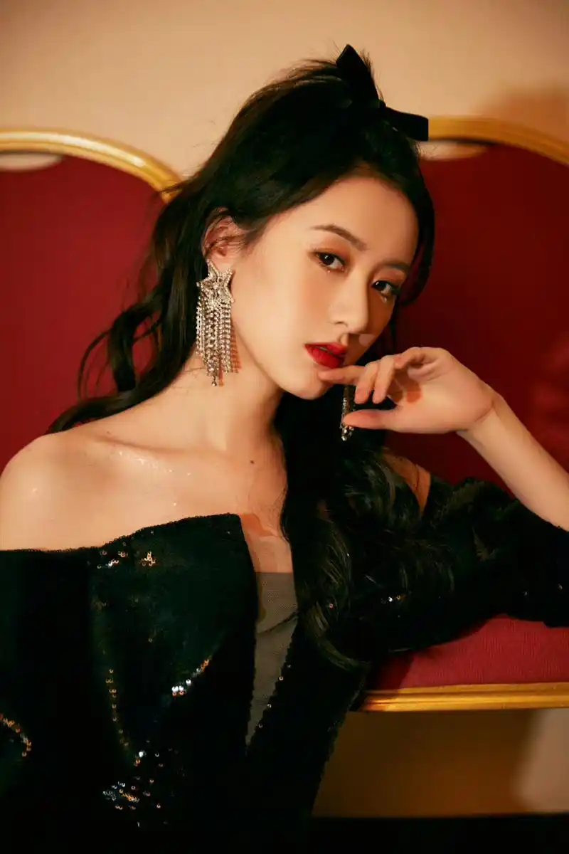 袁冰妍美照,美艳动人!#养眼美女