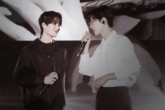 陈情令泰国见面会肖战王一博对视就笑网友太好磕了