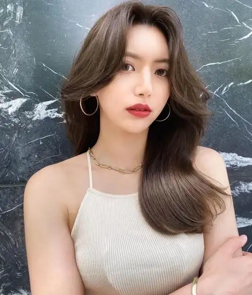 "女人味 职场发型"插图20