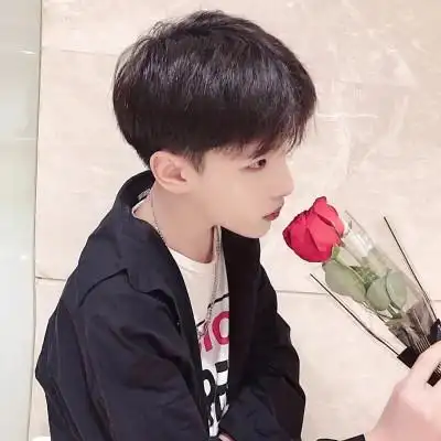 2023新款帅气最火好看头像男