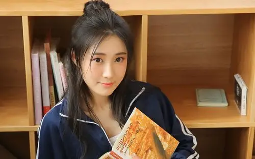 原图你的电脑分辨率(1600x1600)→生成壁纸显示:√欣赏模式全屏模式