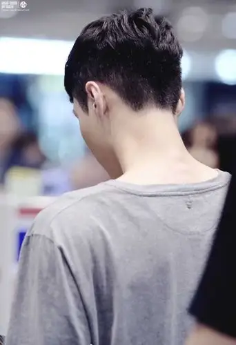 张艺兴的哪个照片/gif/视频让你觉得"嗷,心中了一箭"?