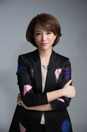 主持人 董卿 气质满分