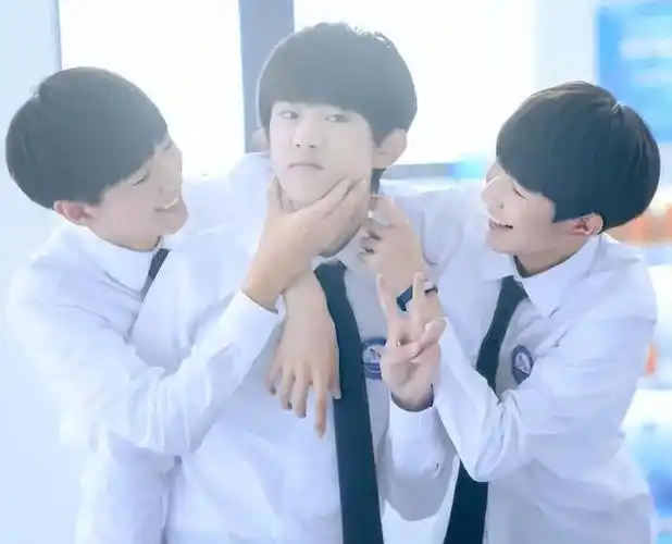 周杰伦,王俊凯的偶像,也亲自为他们写歌.腾