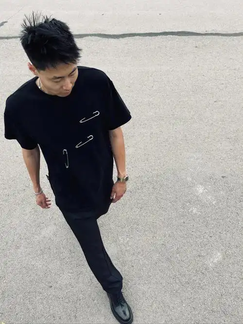 一米六男生怎么穿身高一米二脑袋占一半