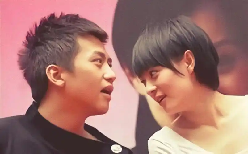 冯小刚执导的《集结号》,在这部电影拍摄的过程中,邓超也表现得非常